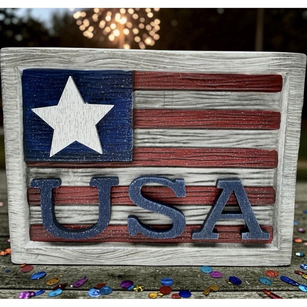 Scentsy Let Freedom Ring USA Element Warmer America 4.5" T Red White Blue Gray